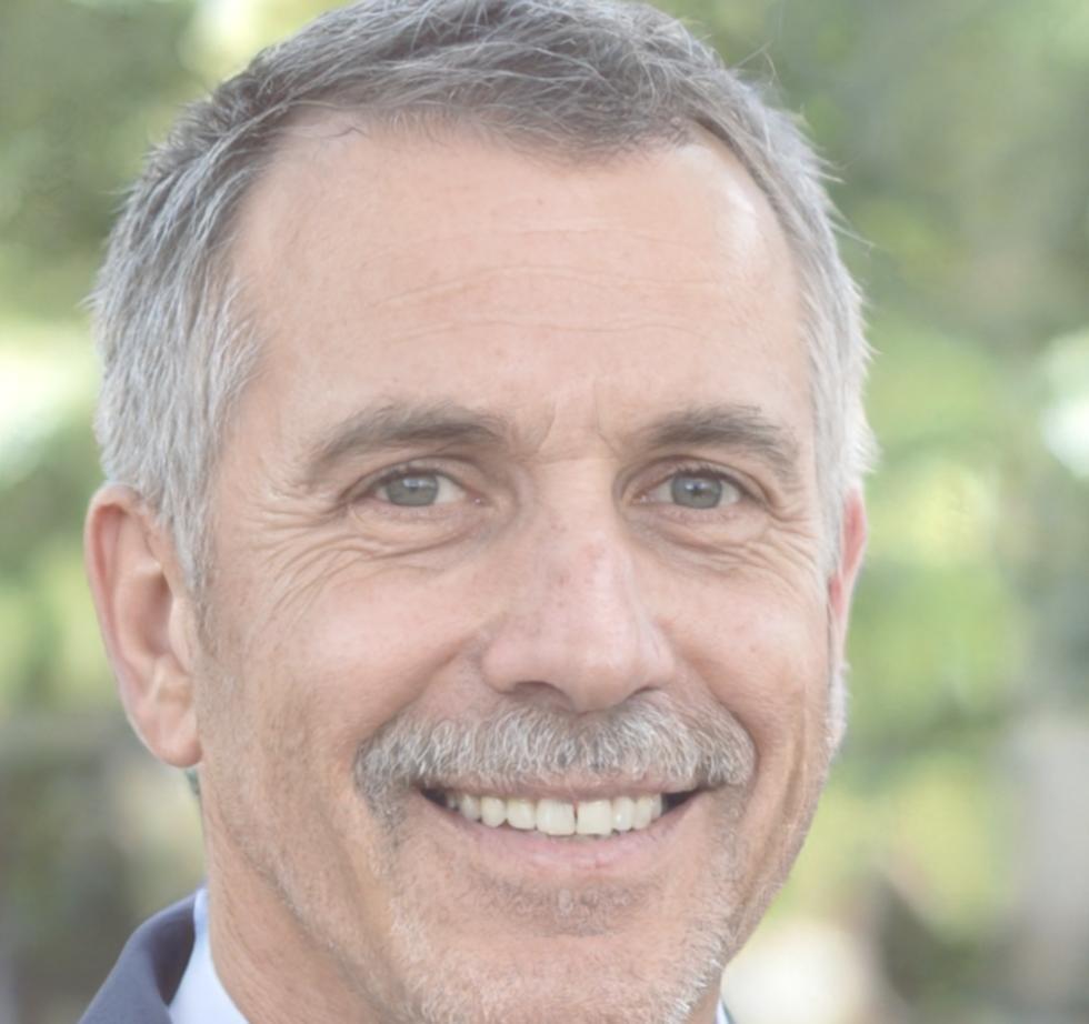 Portrait de Marc, client satisfait